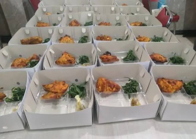 Dapur Berkah Jumat — Berbagi Nasi Kotak